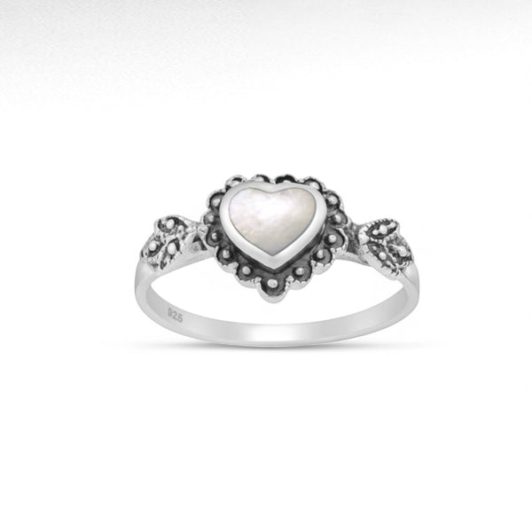 Sterling Silver Heart Ring Decorated With Shell