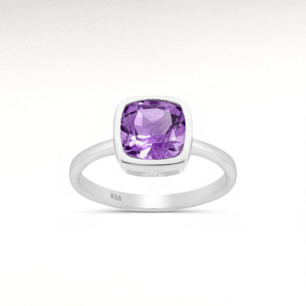 Sterling Silver Amethyst Solitaire Ring