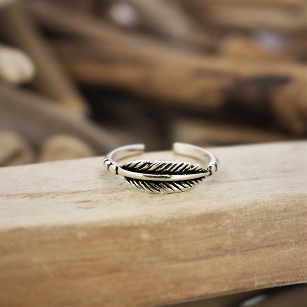 Feather Toe Ring